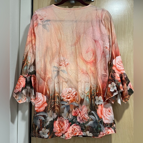 Floral Print V-Neck 3/4 Bell Sleeve Bohemian Blouse - Picture 4 of 7